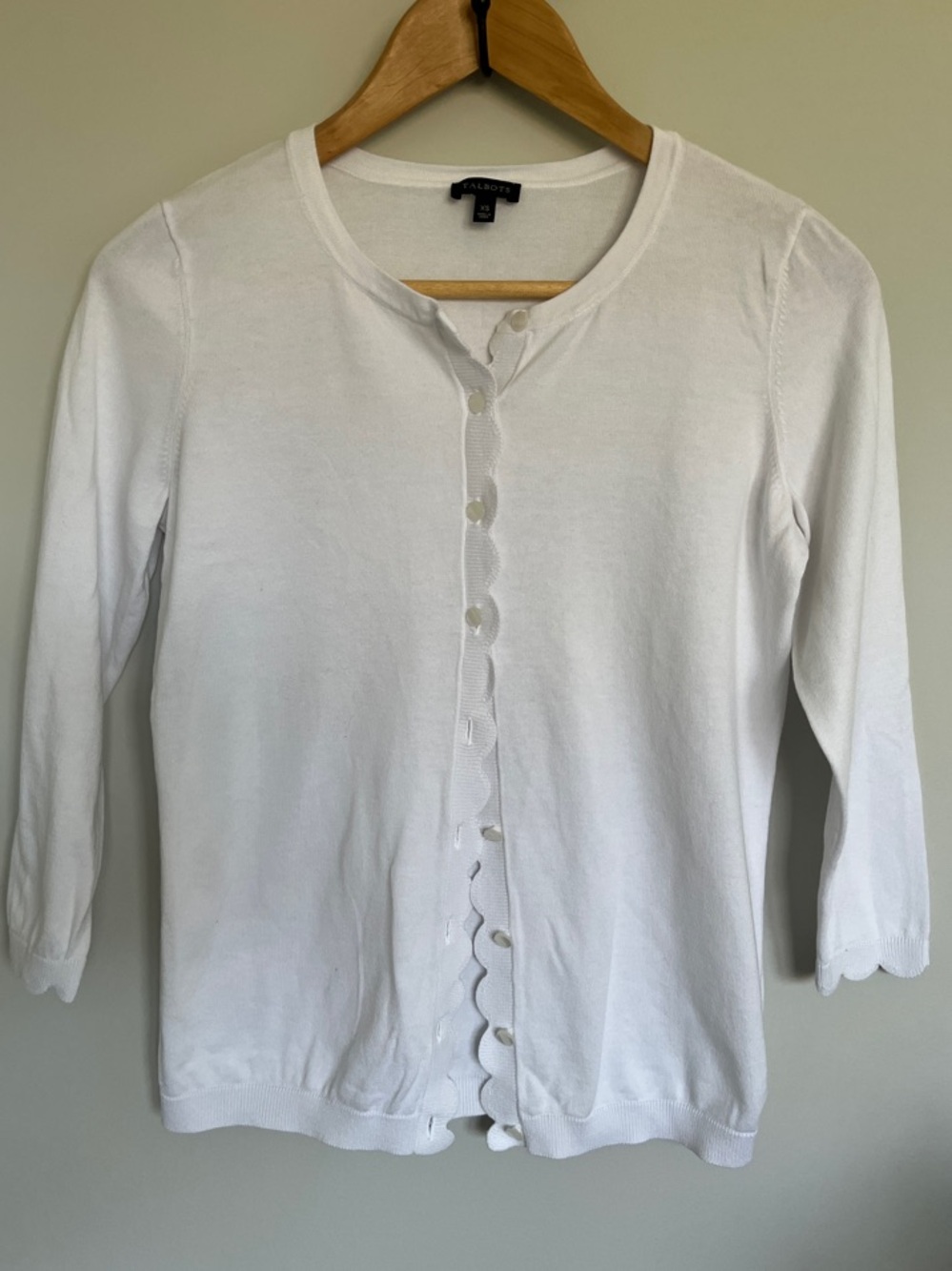 Talbots Charming Cardigan White Scalloped - Size XS - NWOT - Picture 3 of 6